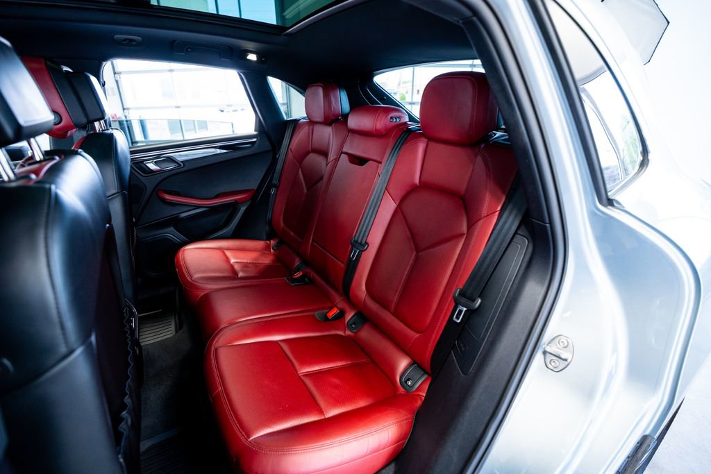Used 2023 Porsche Macan S image 50