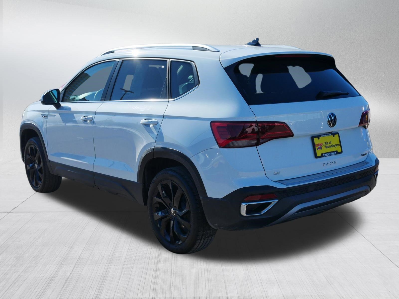 Used 2023 Volkswagen Taos SE image 5