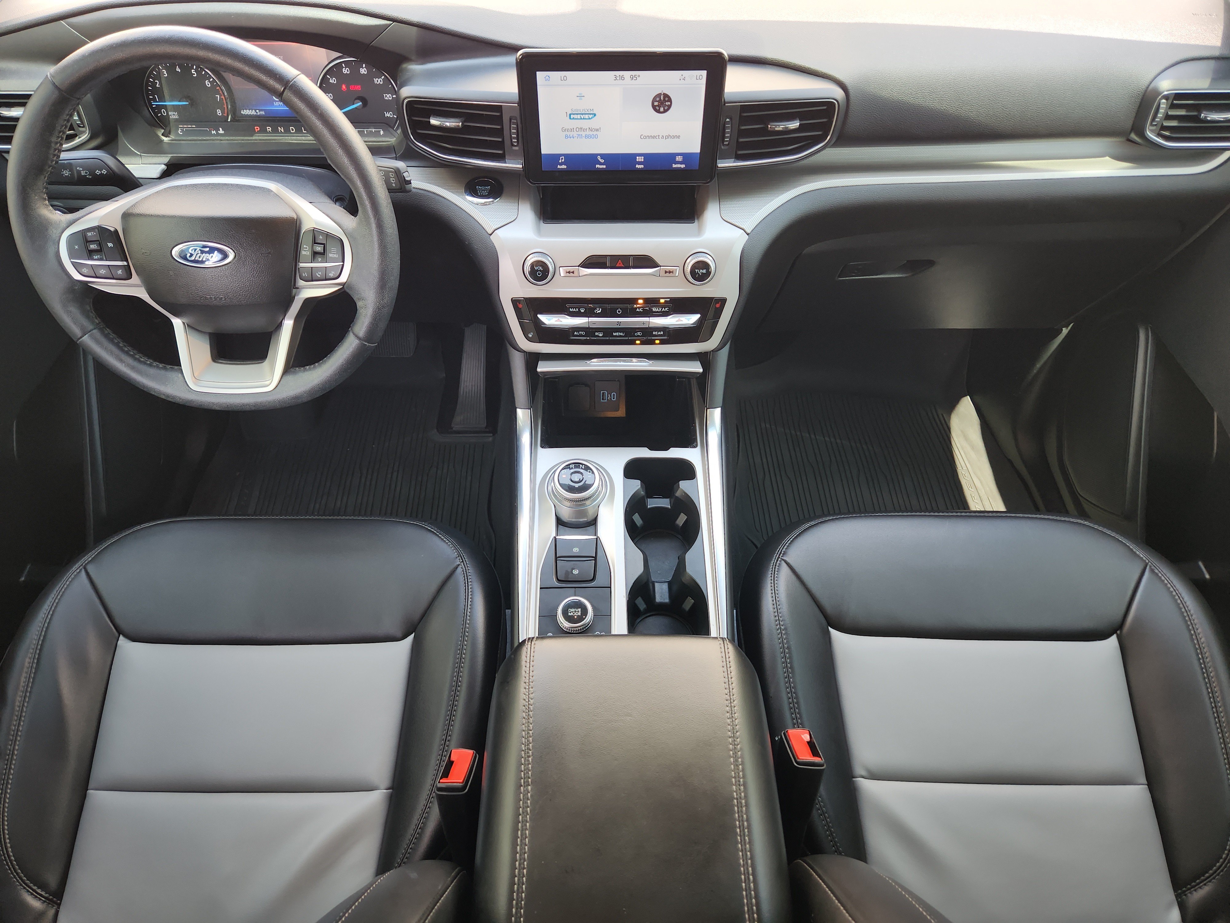 Used 2023 Ford Explorer XLT w/ Equipment Group 202A AWD/4WD image 28