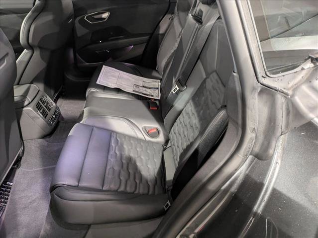 New 2026 Audi S e-tron GT Prestige image 17