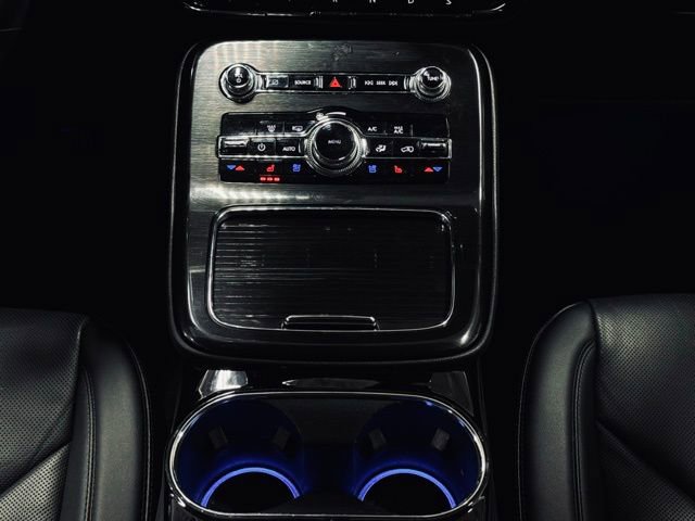 Used 2022 Lincoln Nautilus Reserve w/ Luxury Package AWD/4WD image 33