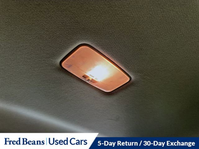 Used 2021 Toyota Corolla LE image 27