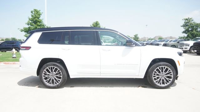New 2026 Jeep Grand Cherokee L Summit AWD/4WD image 10