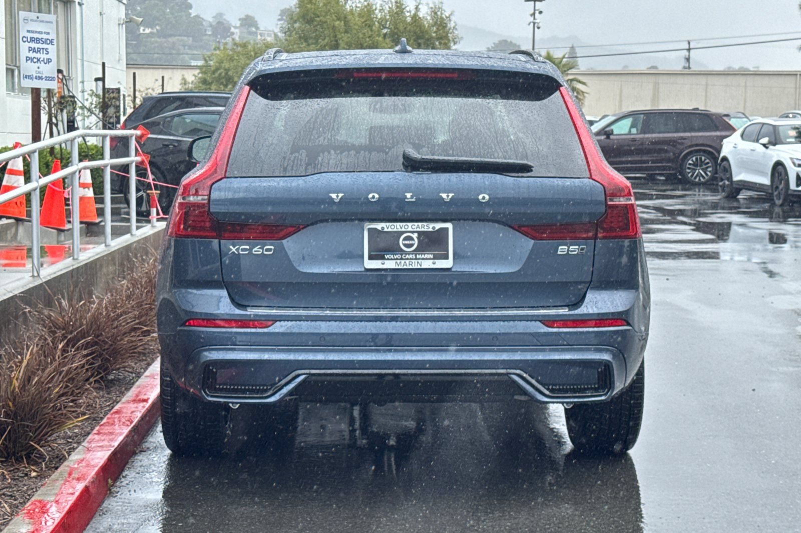 Used 2026 Volvo XC60 B5 Plus w/ Climate Package AWD/4WD image 8