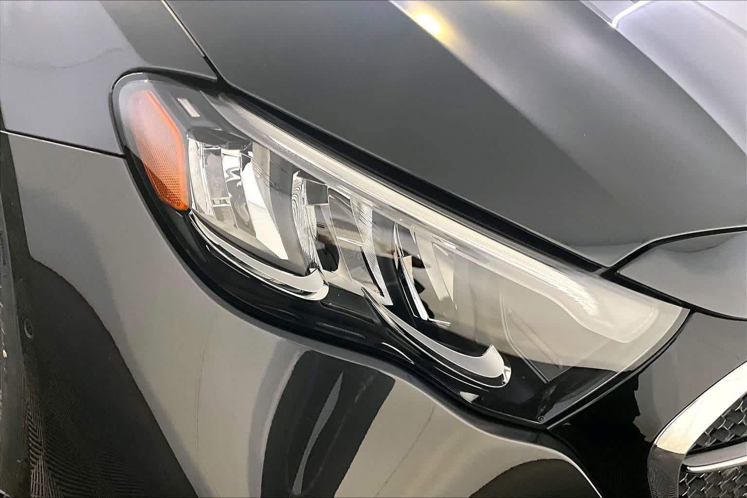 New 2026 Mercedes-Benz E 350 4MATIC Sedan image 16