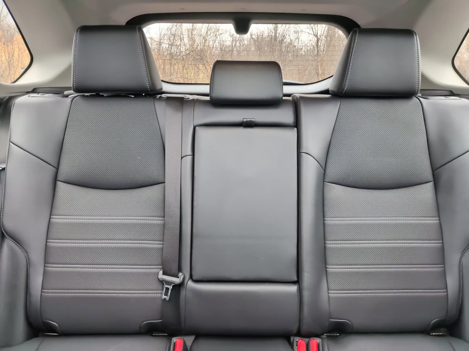 Used 2023 Toyota RAV4 Limited image 29