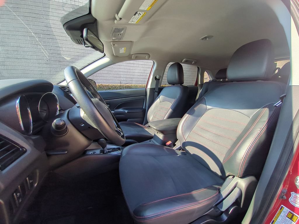 Used 2025 Mitsubishi Outlander Sport SE AWD/4WD image 24