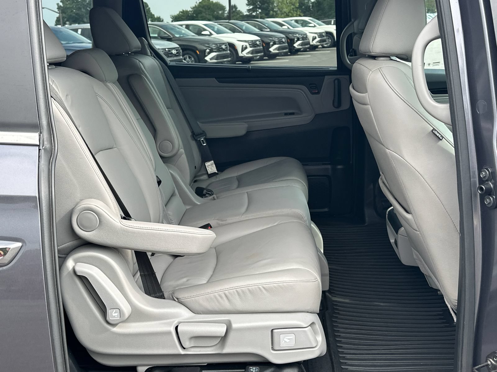 Used 2024 Honda Odyssey Touring image 15