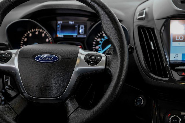 Used 2016 Ford Escape Titanium w/ Equipment Group 301A AWD/4WD image 15