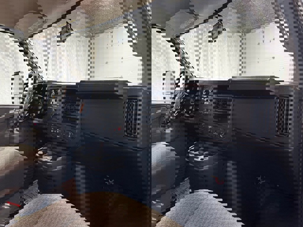 Used 2022 Chevrolet Express 3500 w/ Power Convenience Package image 43