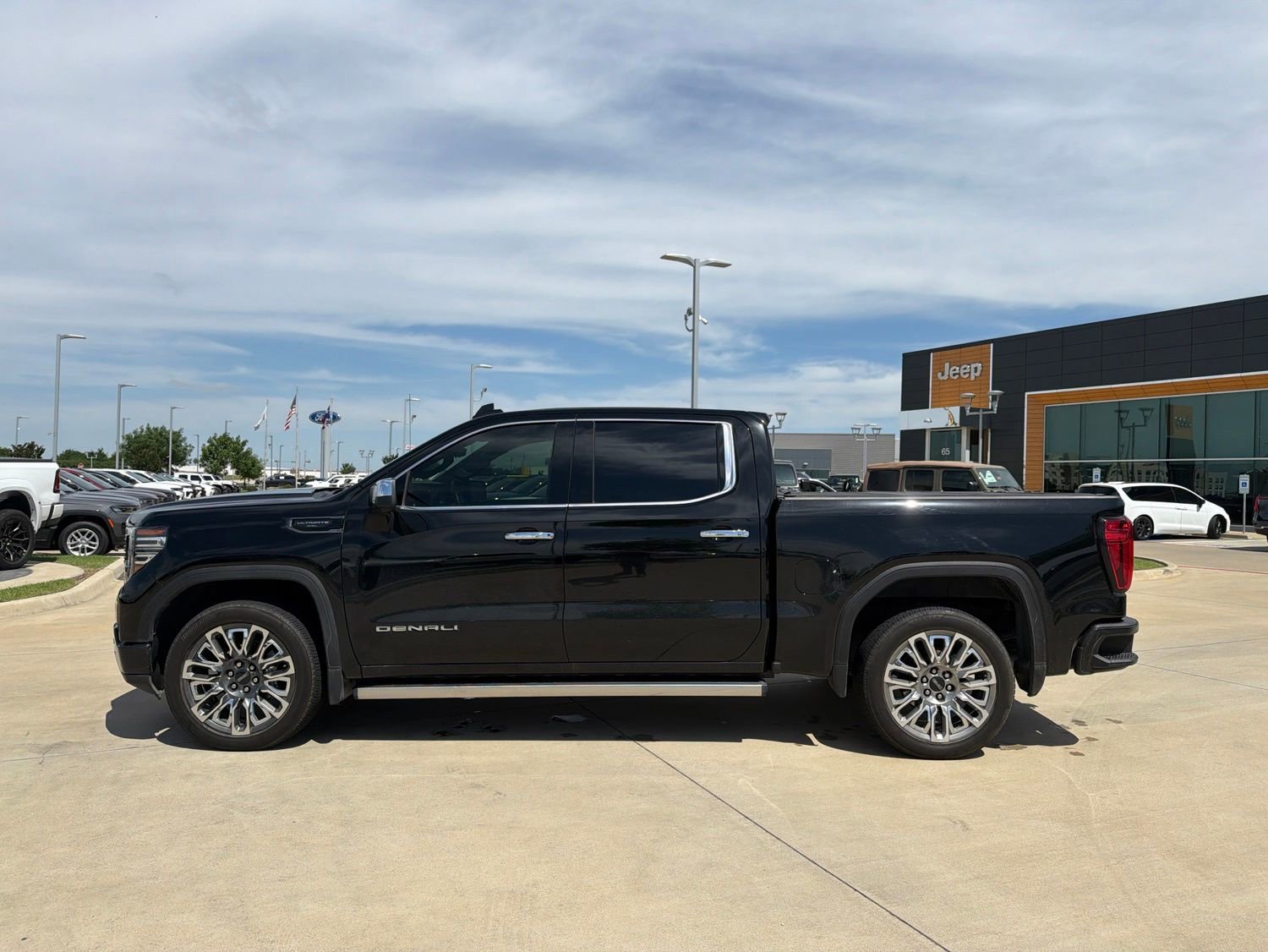 Used 2023 GMC Sierra 1500 Denali Ultimate AWD/4WD video 2