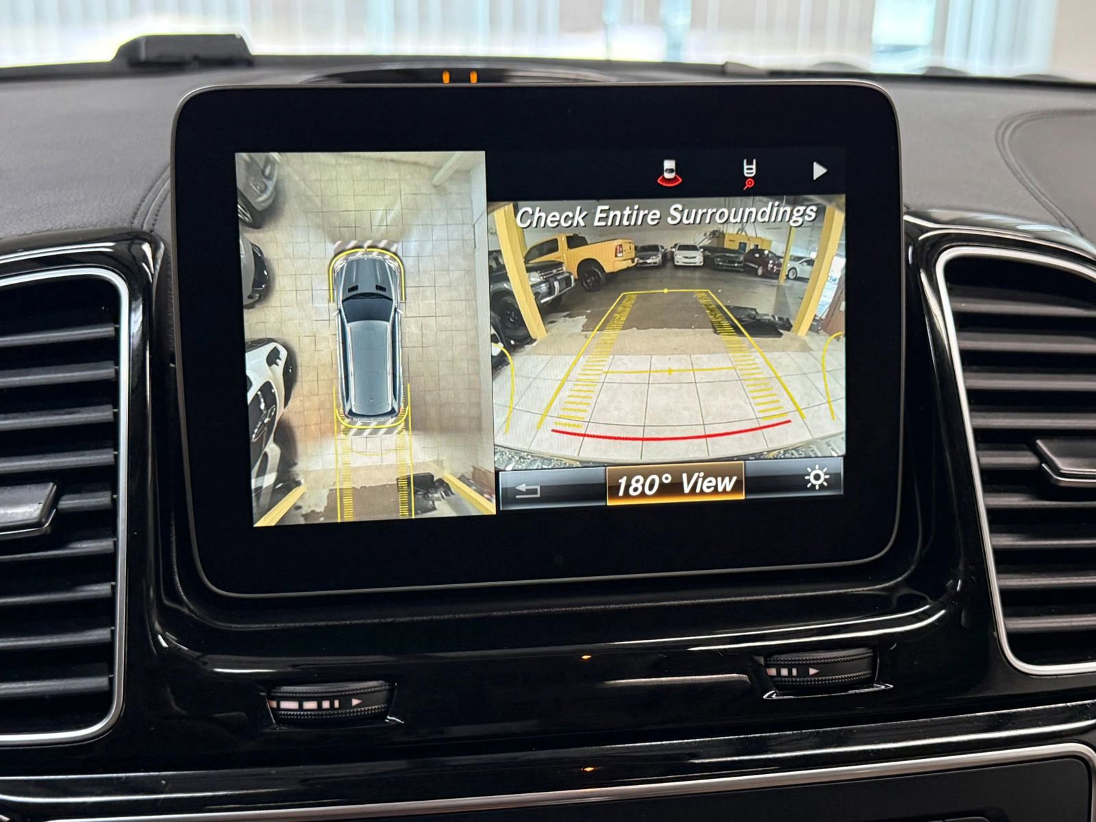 Used 2018 Mercedes-Benz GLS 450 4MATIC image 36