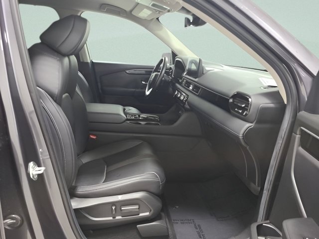 Used 2025 Honda Pilot EX-L image 11