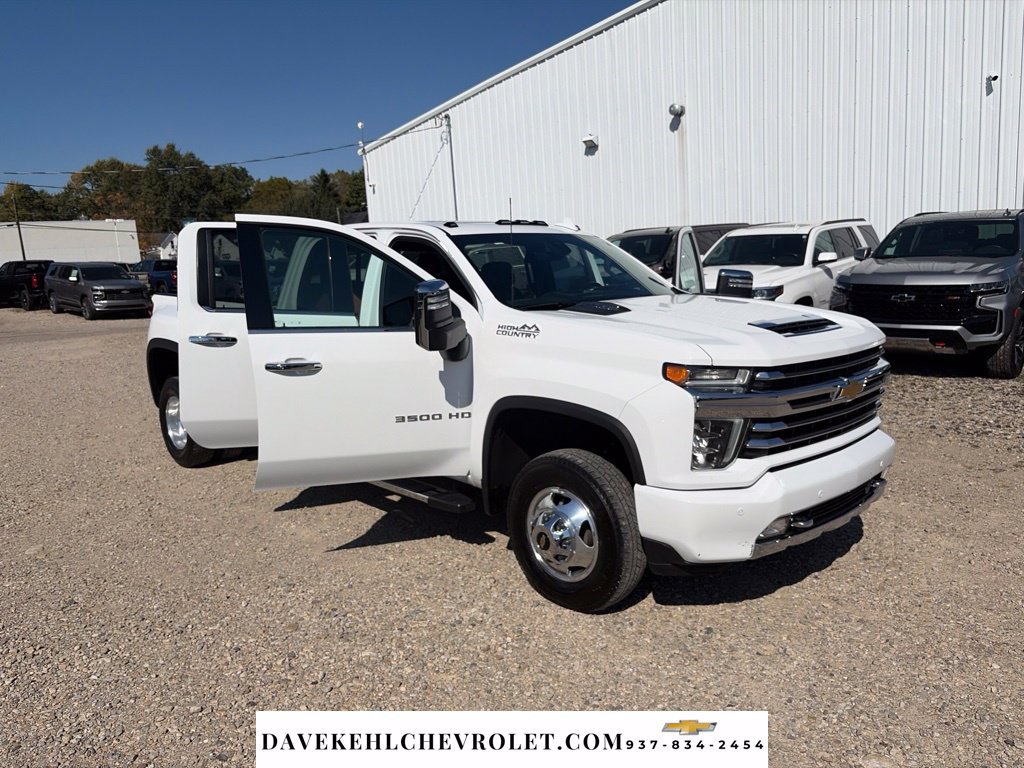 Used 2022 Chevrolet Silverado 3500 High Country AWD/4WD image 34
