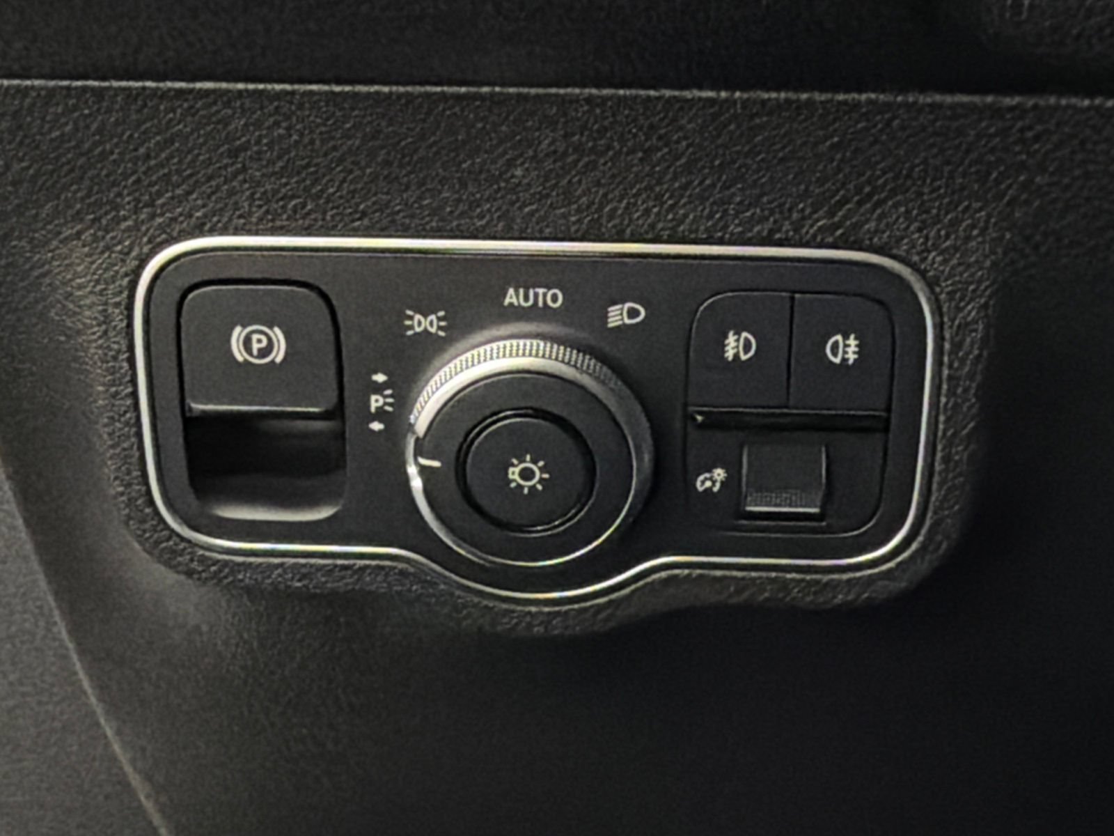 Certified 2022 Mercedes-Benz GLB 250 image 30