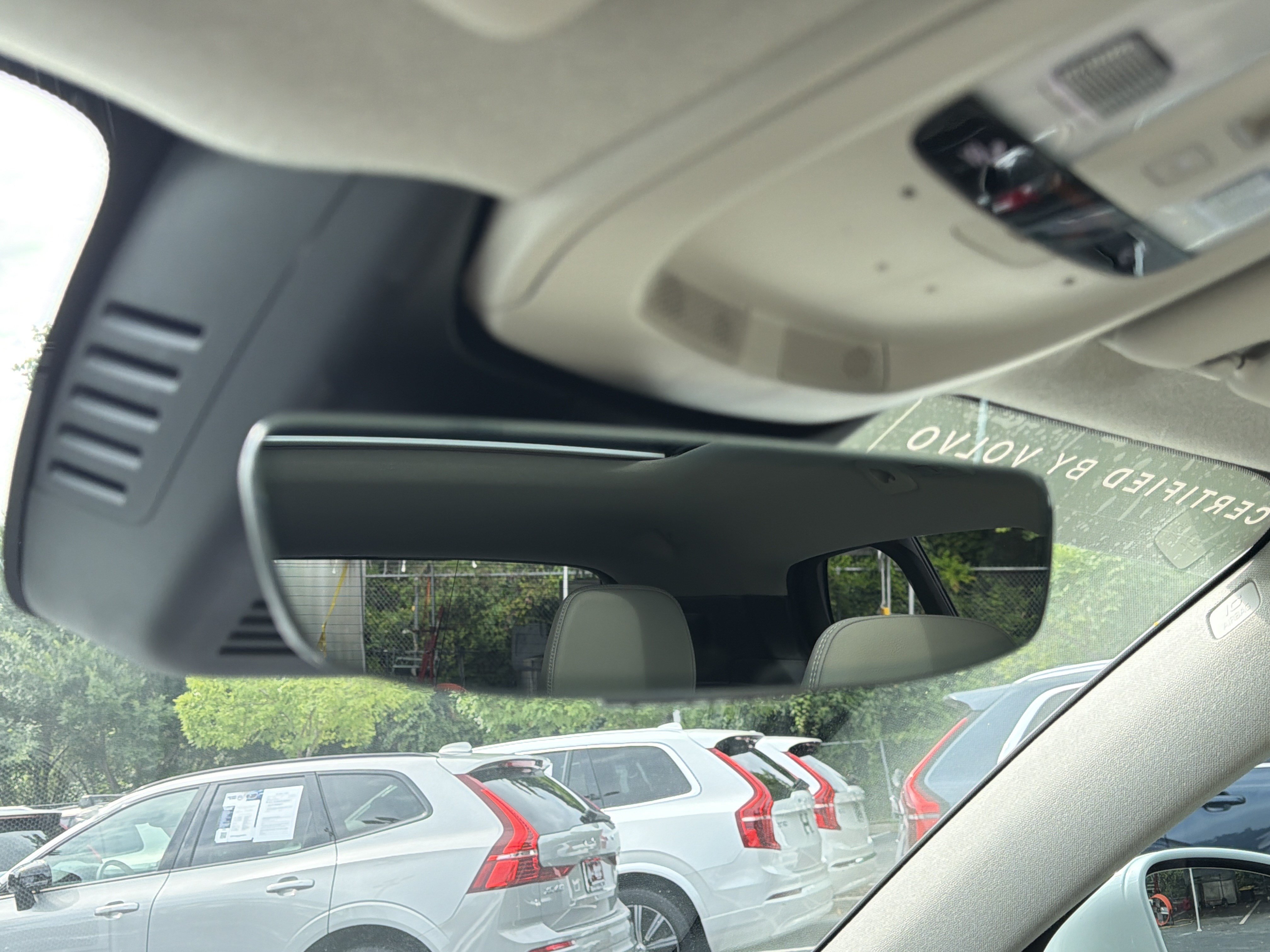 Certified 2023 Volvo XC40 B5 Plus w/ Protection Package Premier AWD/4WD image 27