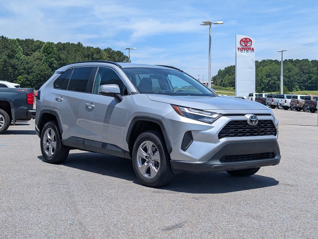 Used 2023 Toyota RAV4 XLE FWD image 7