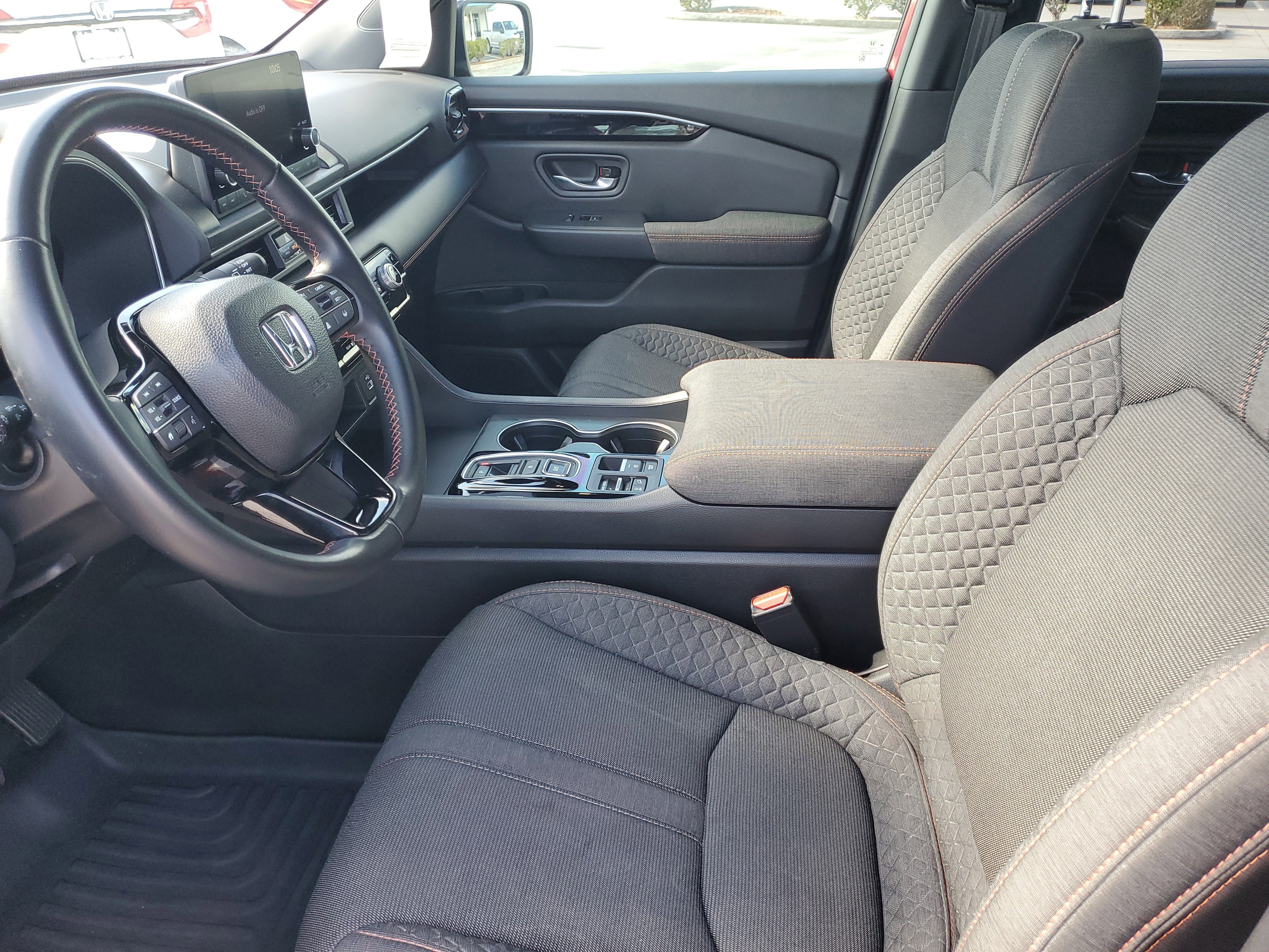 Used 2023 Honda Pilot Sport image 21