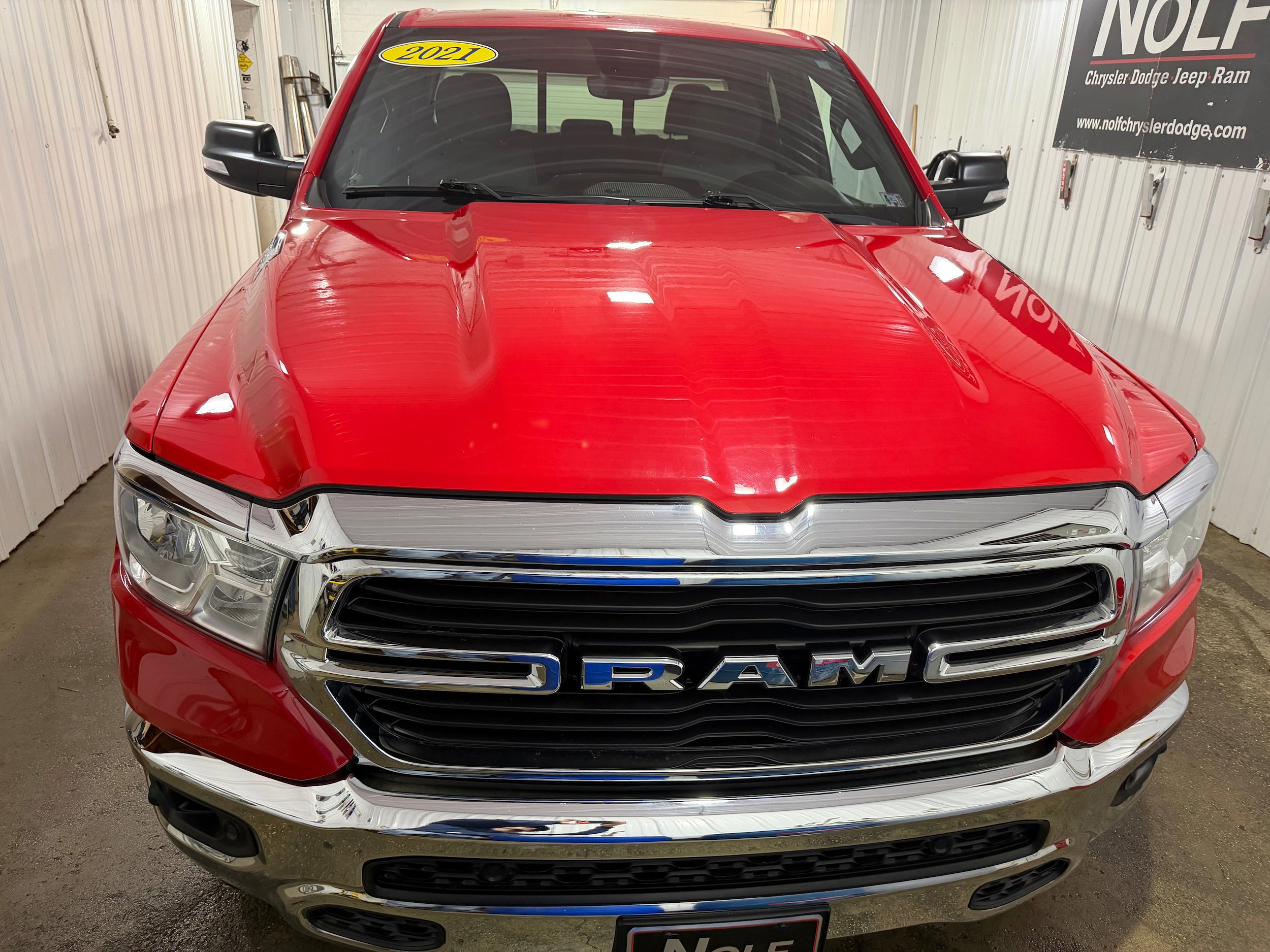Used 2021 RAM 1500 Big Horn AWD/4WD image 3