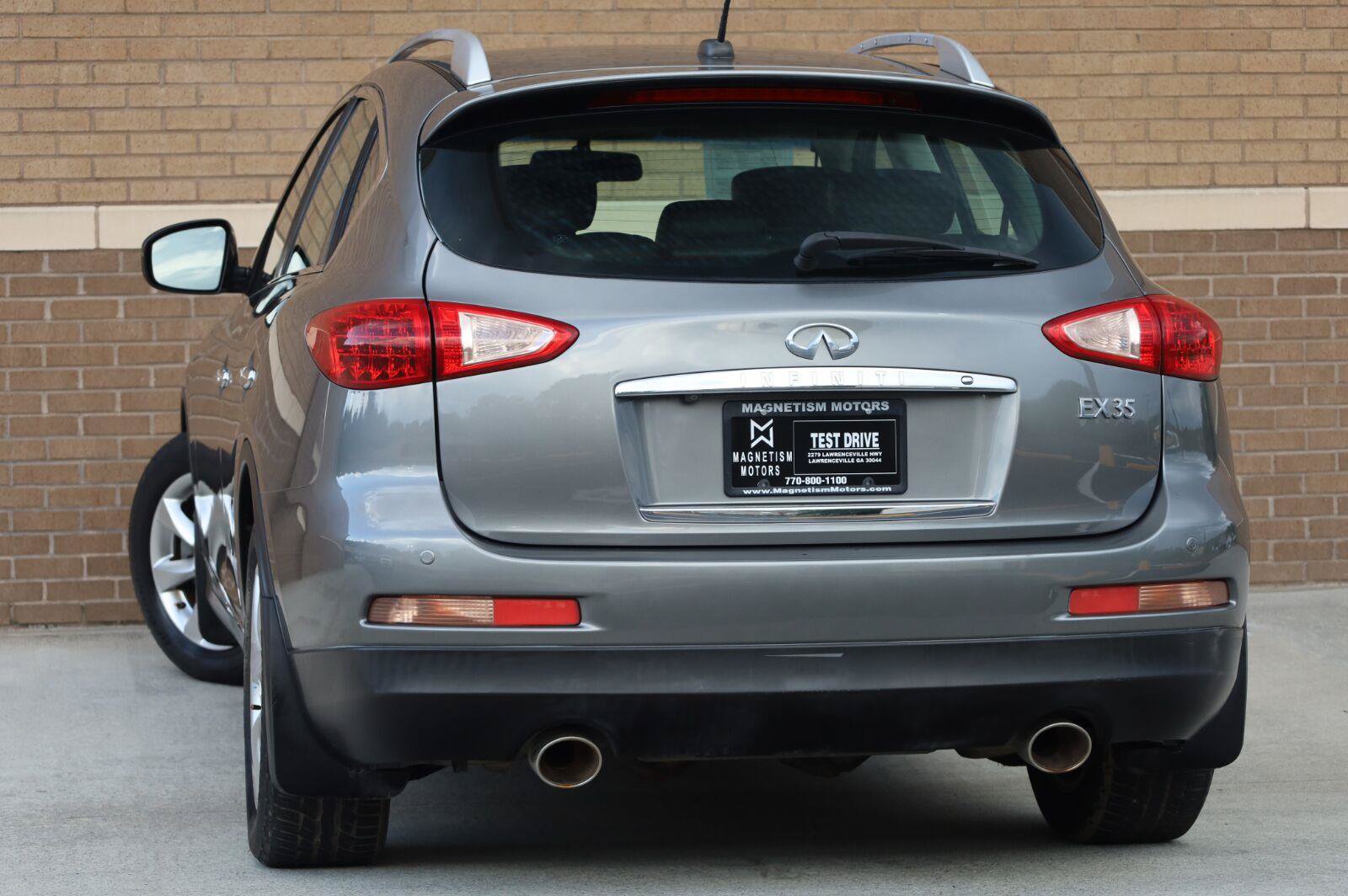 Used 2010 INFINITI EX35 Journey RWD image 11