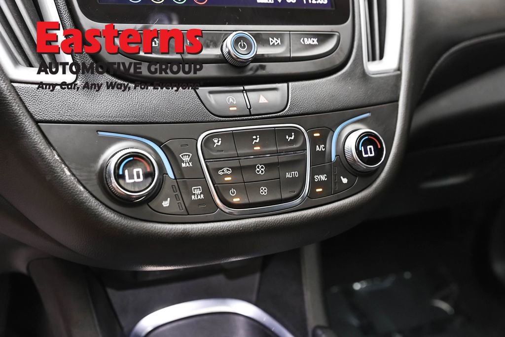 Used 2022 Chevrolet Malibu LT w/ Leather Package FWD image 20