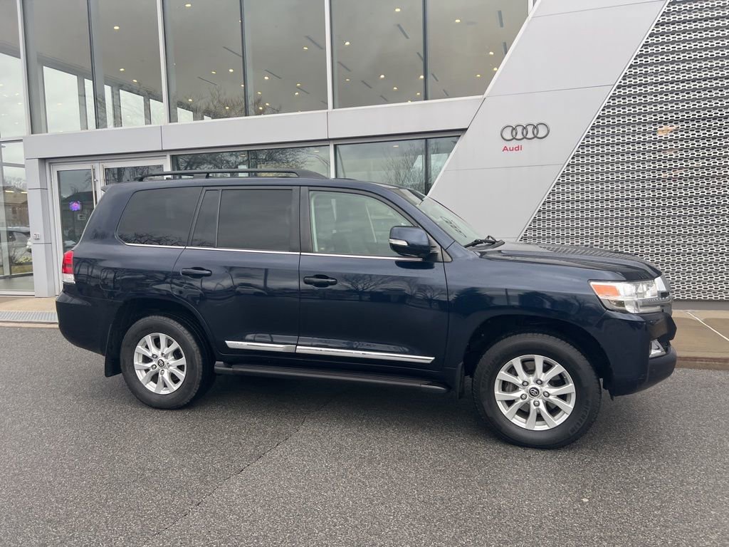 Used 2018 Toyota Land Cruiser image 13
