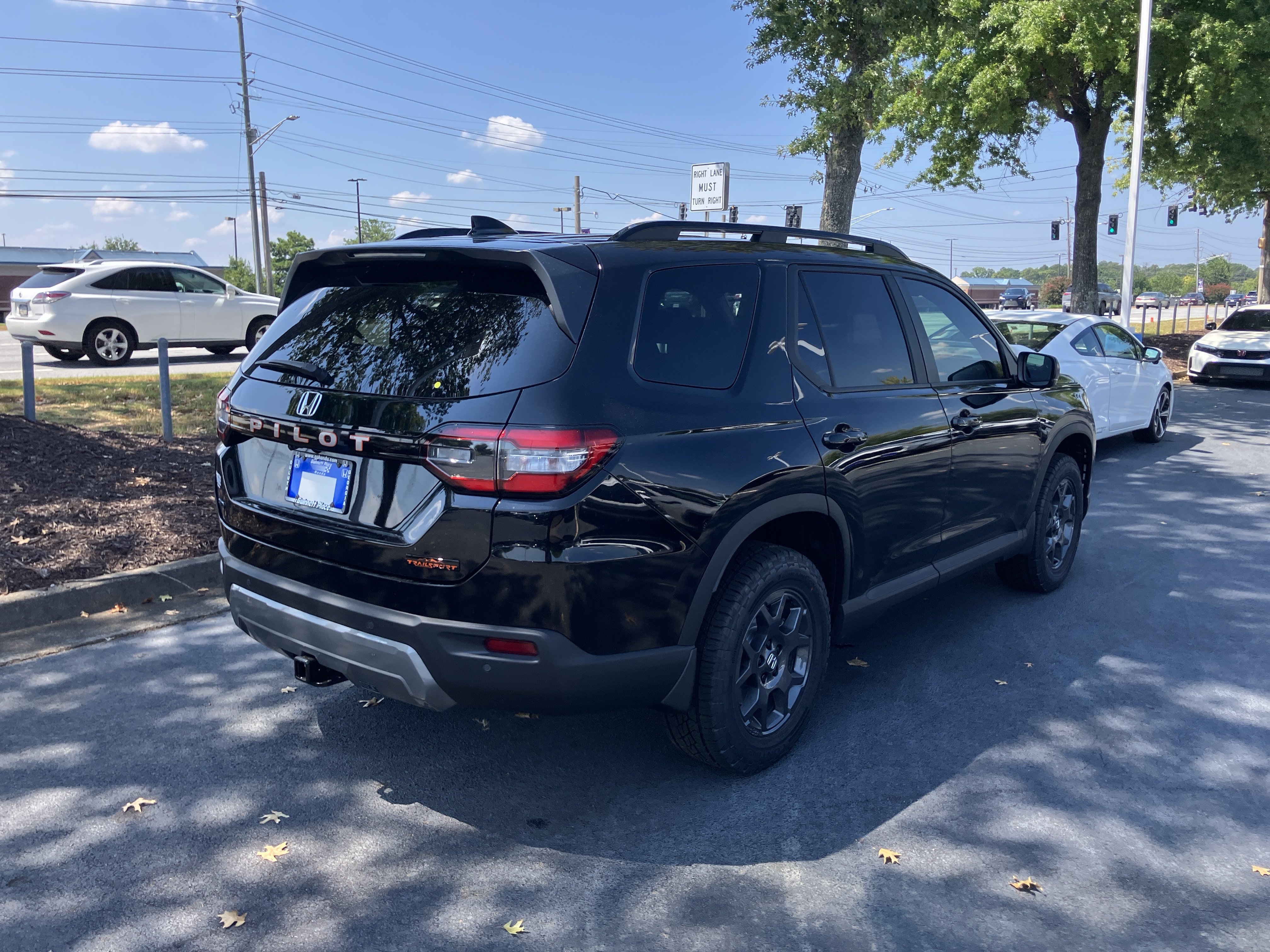 New 2026 Honda Pilot TrailSport image 9