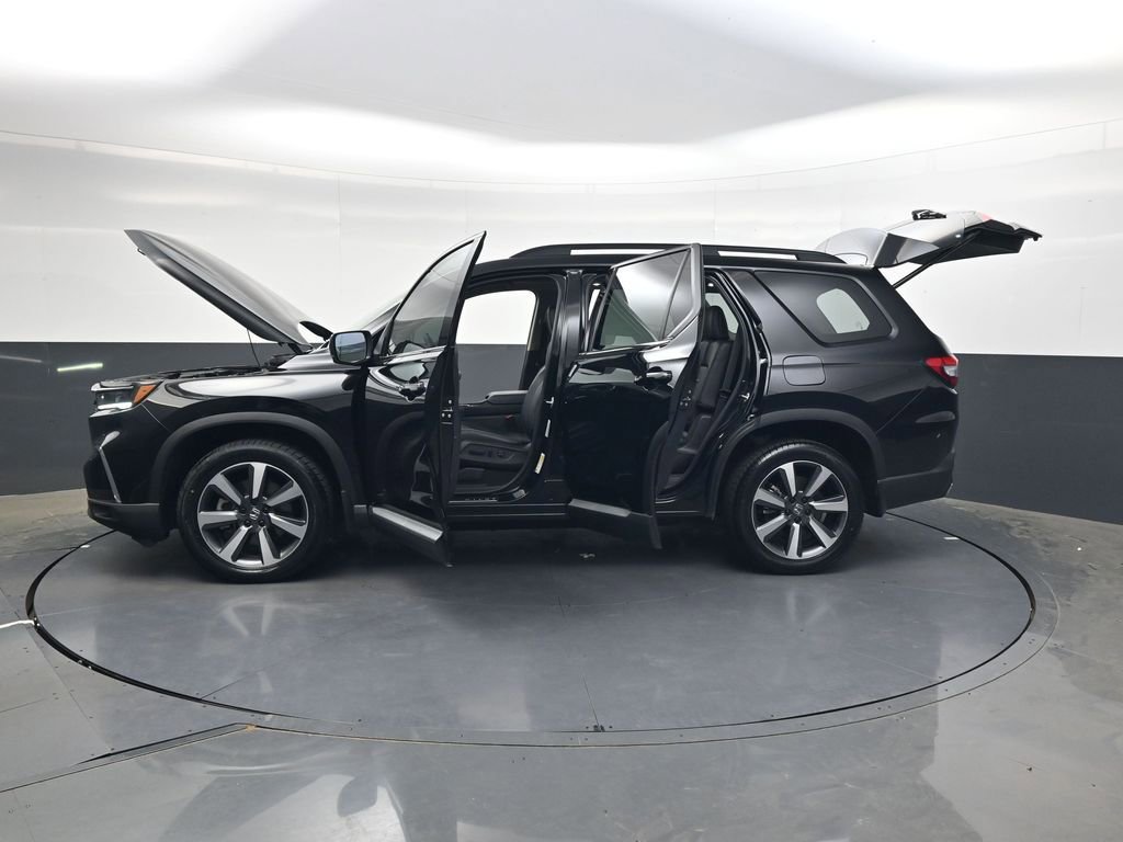Used 2024 Honda Pilot Touring image 36