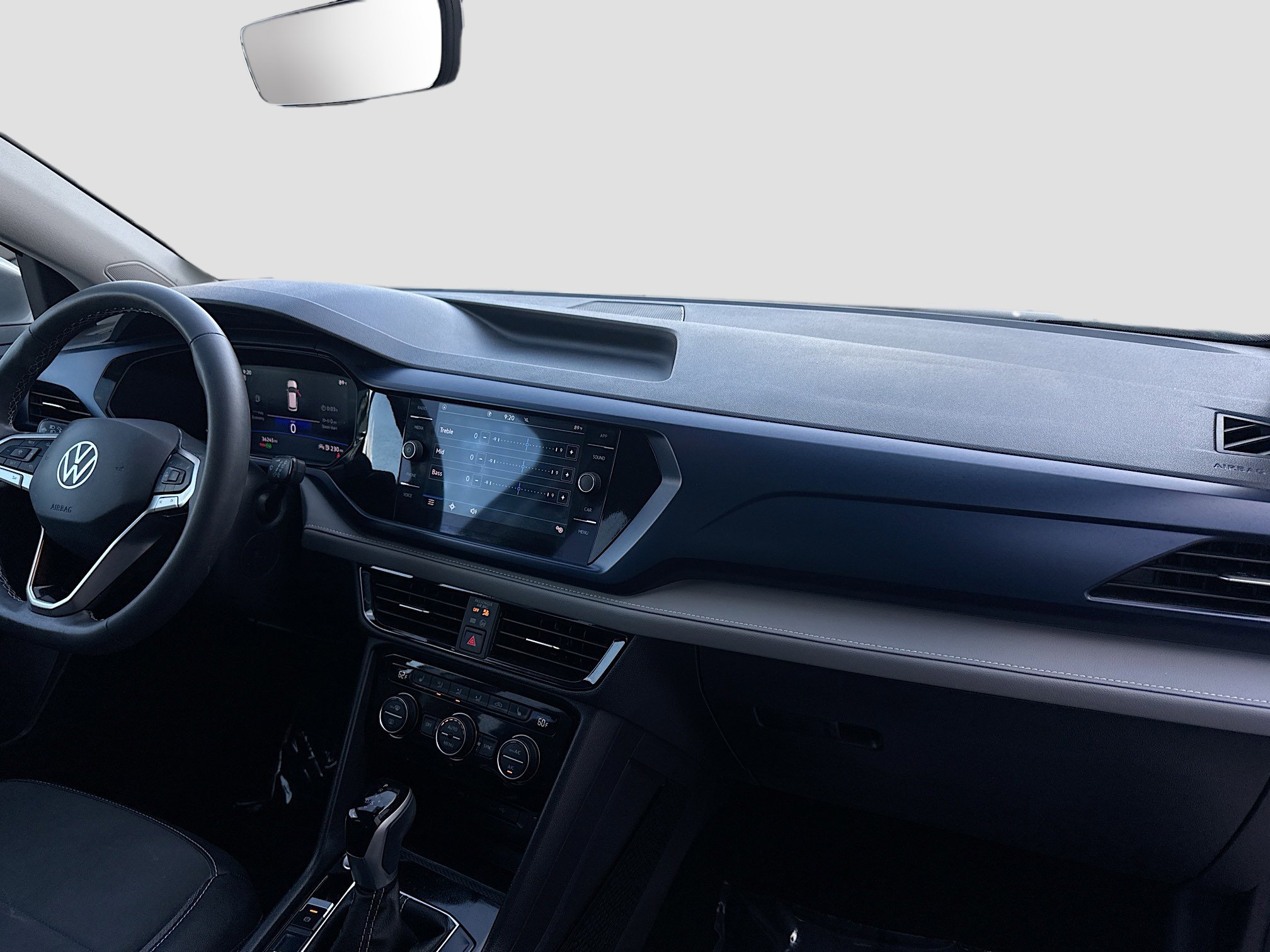 Certified 2024 Volkswagen Taos SE FWD image 31