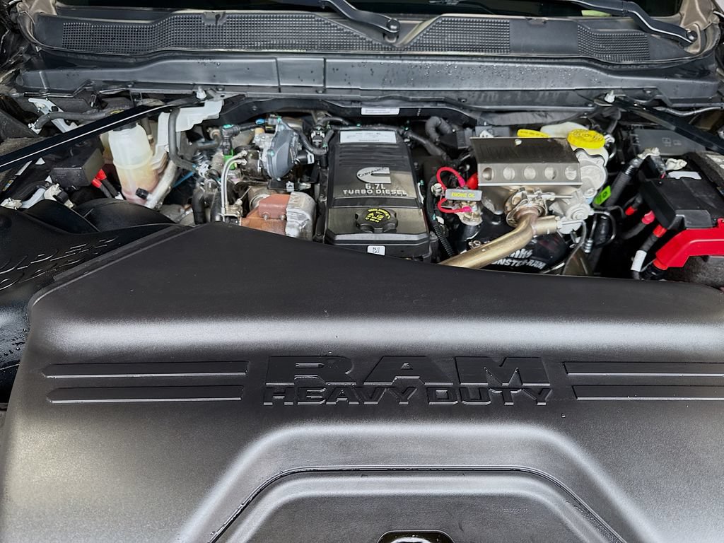 Used 2022 RAM 3500 Limited AWD/4WD image 31