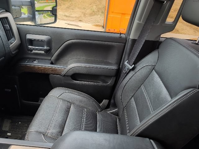 Used 2019 GMC Sierra 2500 Denali w/ Duramax Plus Package AWD/4WD image 22