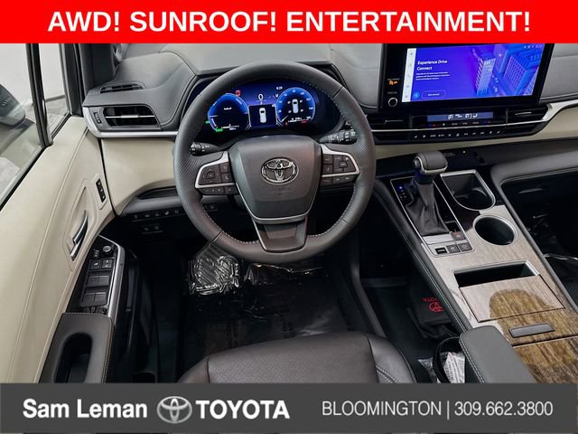 Used 2025 Toyota Sienna Platinum image 24