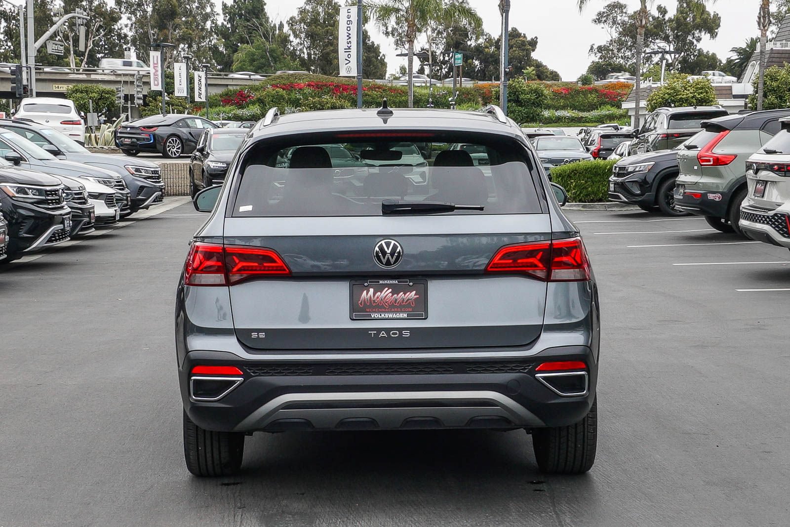 Used 2024 Volkswagen Taos SE FWD image 7