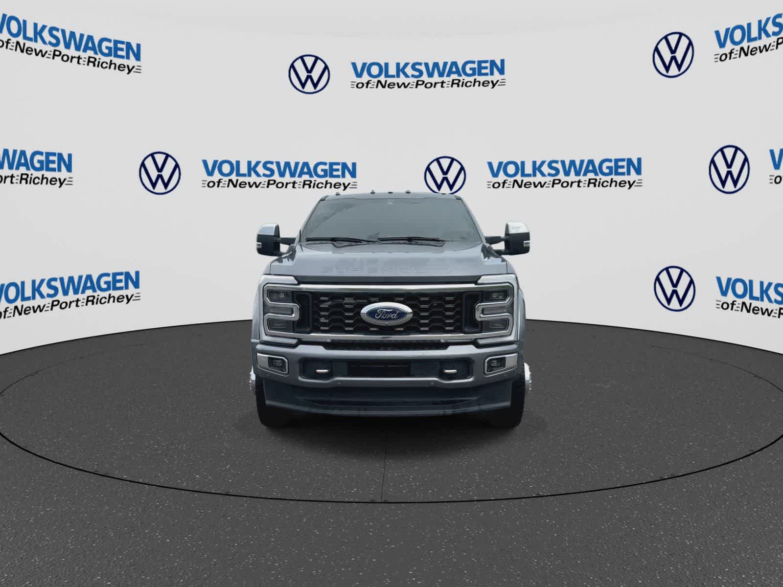 Used 2024 Ford F450 Platinum AWD/4WD image 3