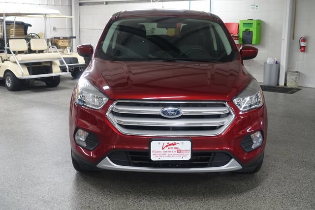 Used 2019 Ford Escape SE FWD image 2