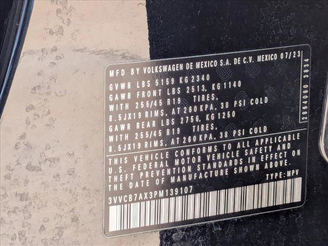 Used 2023 Volkswagen Tiguan SE R-Line image 23