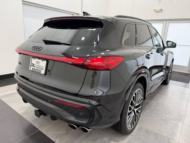 New 2026 Audi SQ5 Prestige AWD/4WD image 2