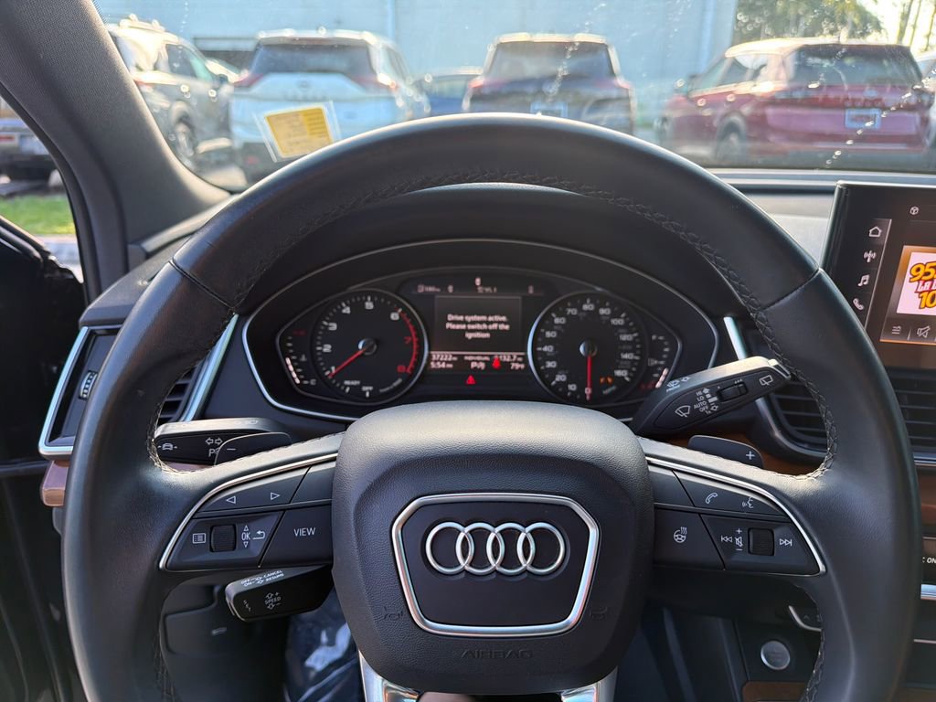 Used 2021 Audi Q5 2.0T Premium w/ Convenience Package AWD/4WD image 21