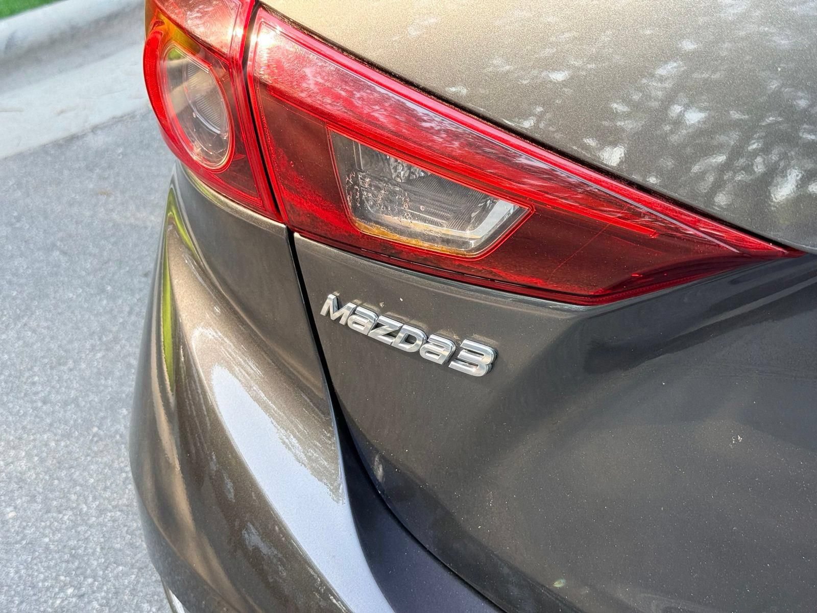 Used 2017 MAZDA MAZDA3 Sport FWD image 10