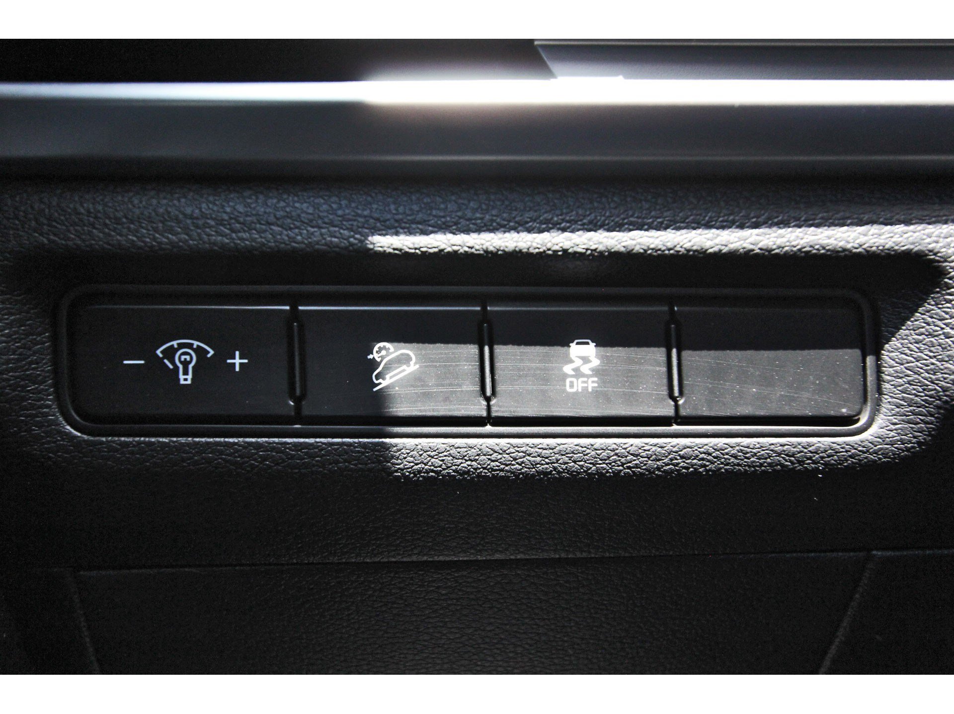 Certified 2023 Kia Telluride S w/ S Sunroof Package AWD/4WD image 23