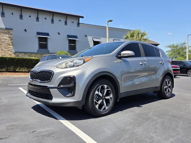 Used 2020 Kia Sportage LX FWD image 2