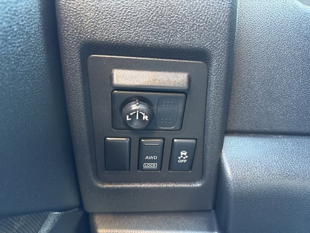 Used 2014 Nissan Rogue S image 20