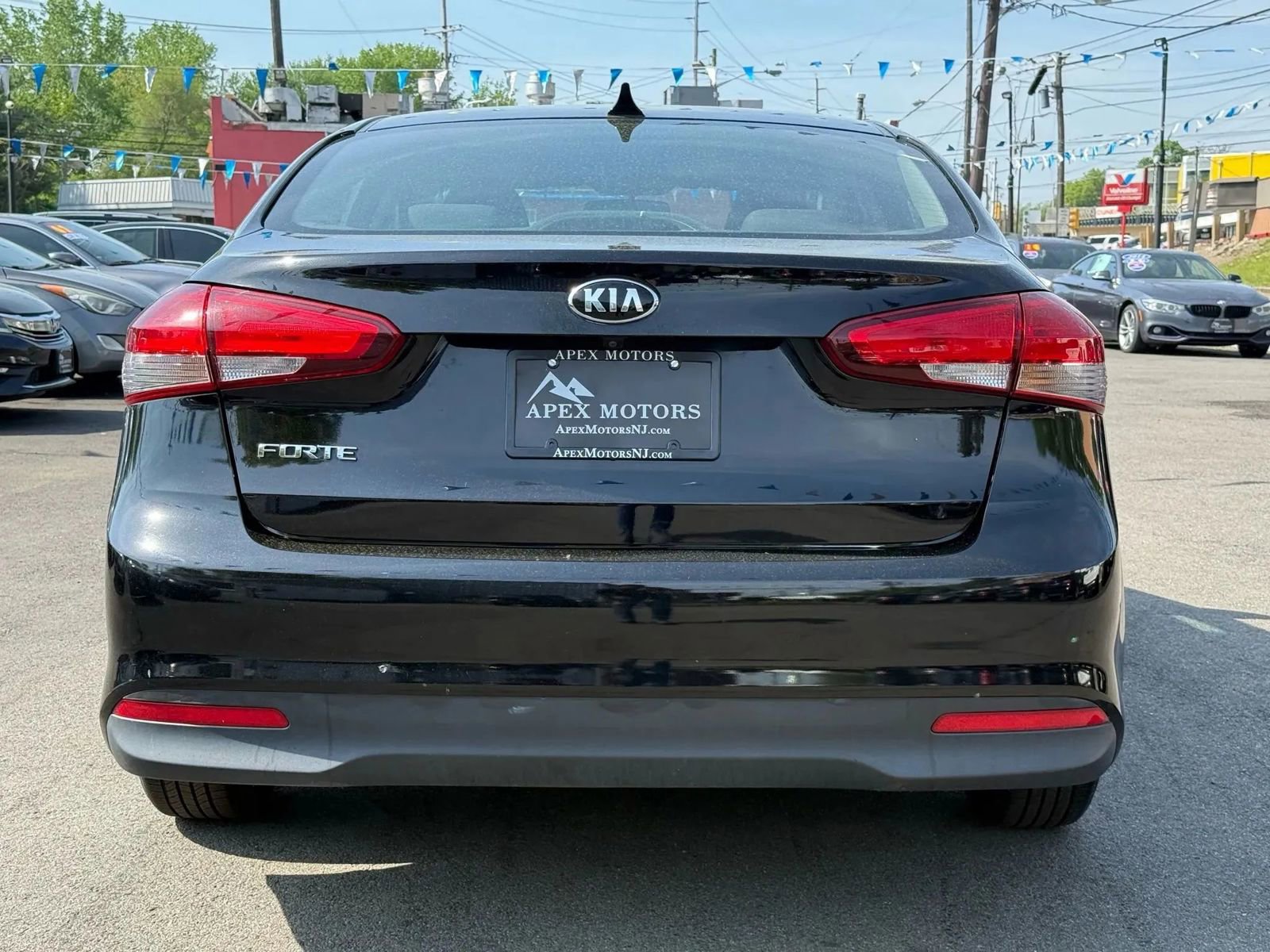 Used 2017 Kia Forte LX w/ LX Popular Package image 5