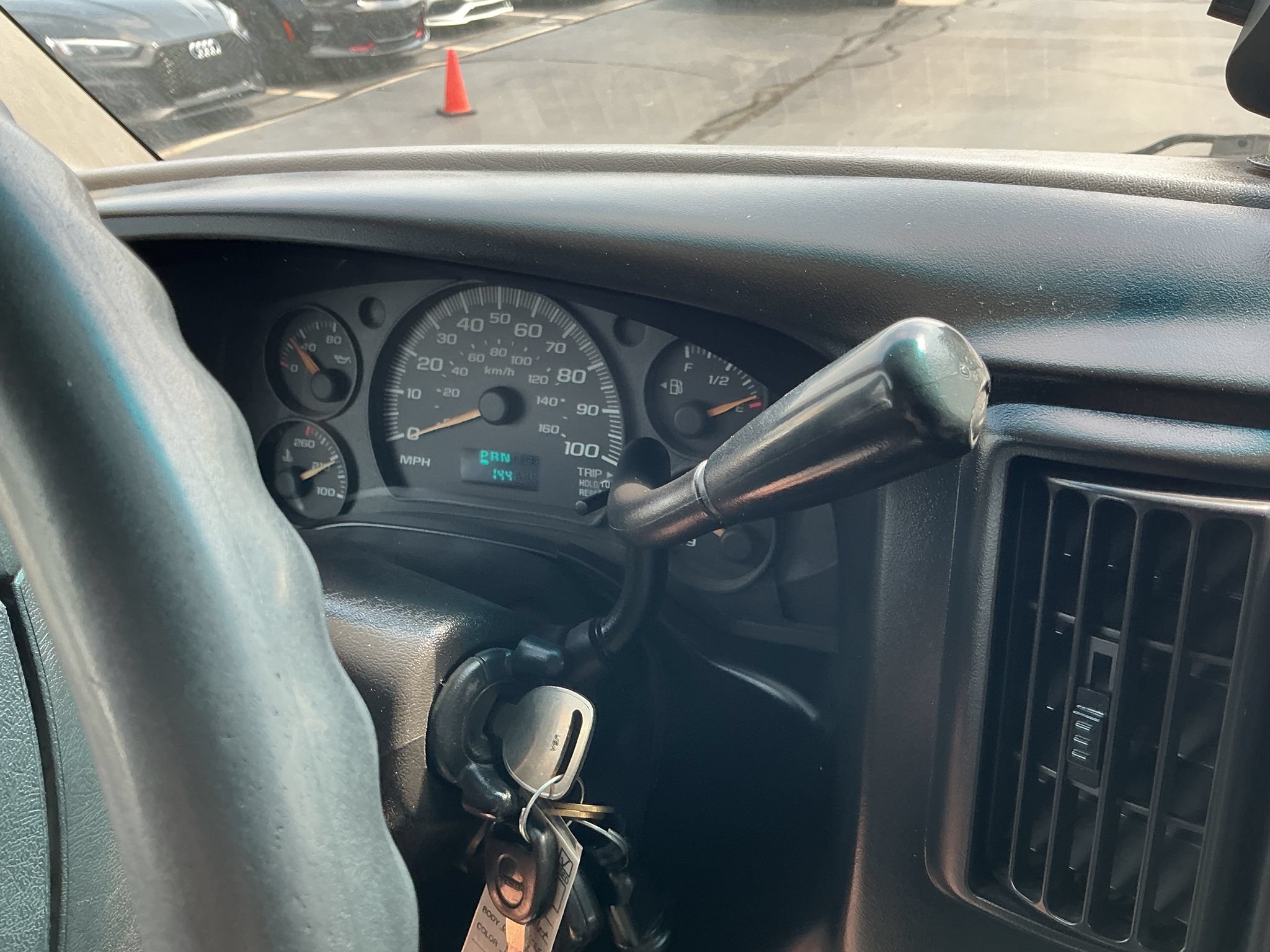 Used 2005 Chevrolet Express 3500 RWD image 21