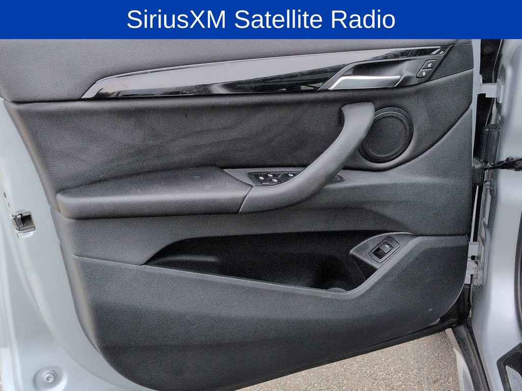 Used 2018 BMW X1 xDrive28i image 9