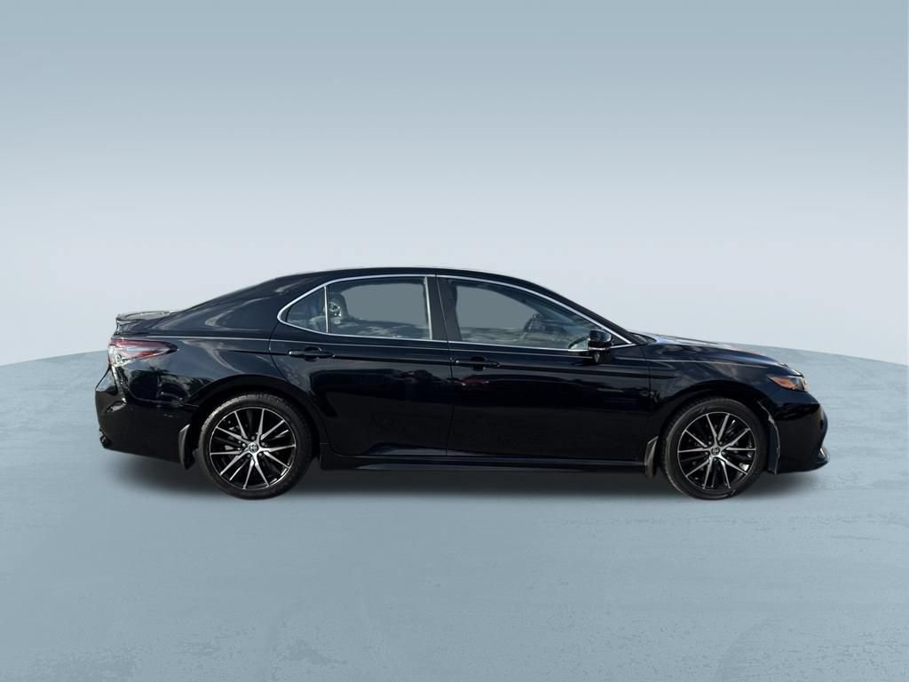 Used 2024 Toyota Camry SE w/ Convenience Package FWD image 8