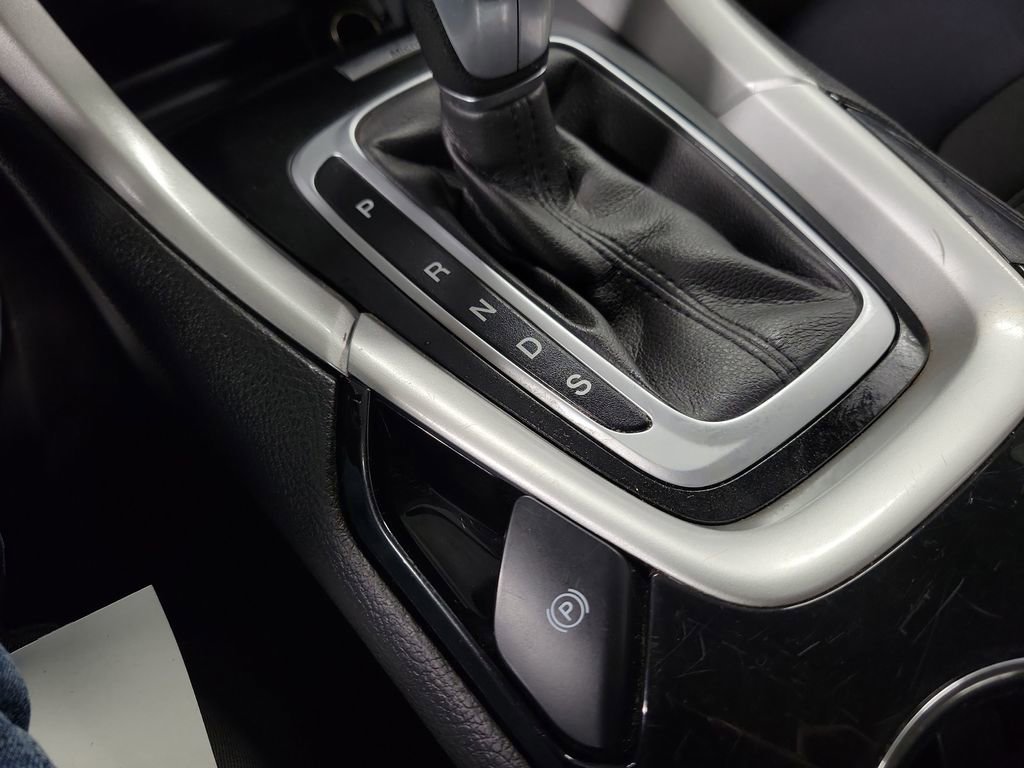 Used 2014 Ford Fusion SE image 16