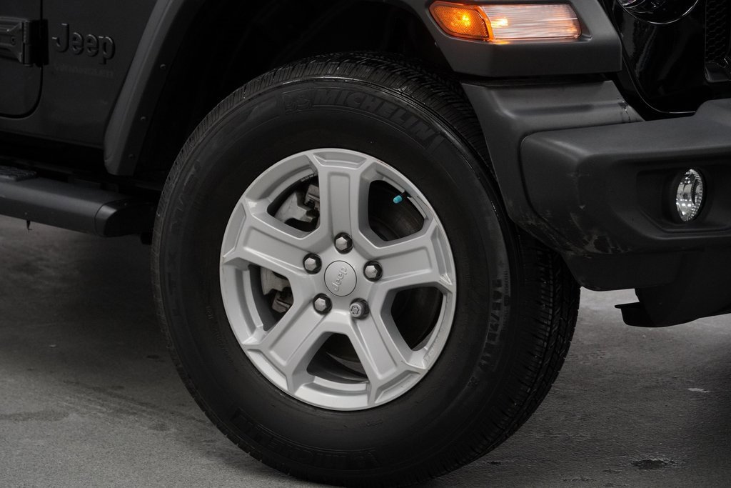 Certified 2022 Jeep Wrangler Sport S image 4