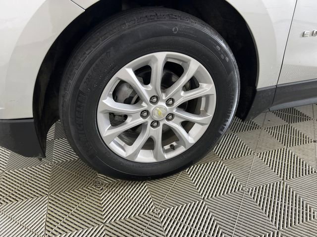 Used 2020 Chevrolet Equinox LS w/ LS Convenience Package FWD image 23