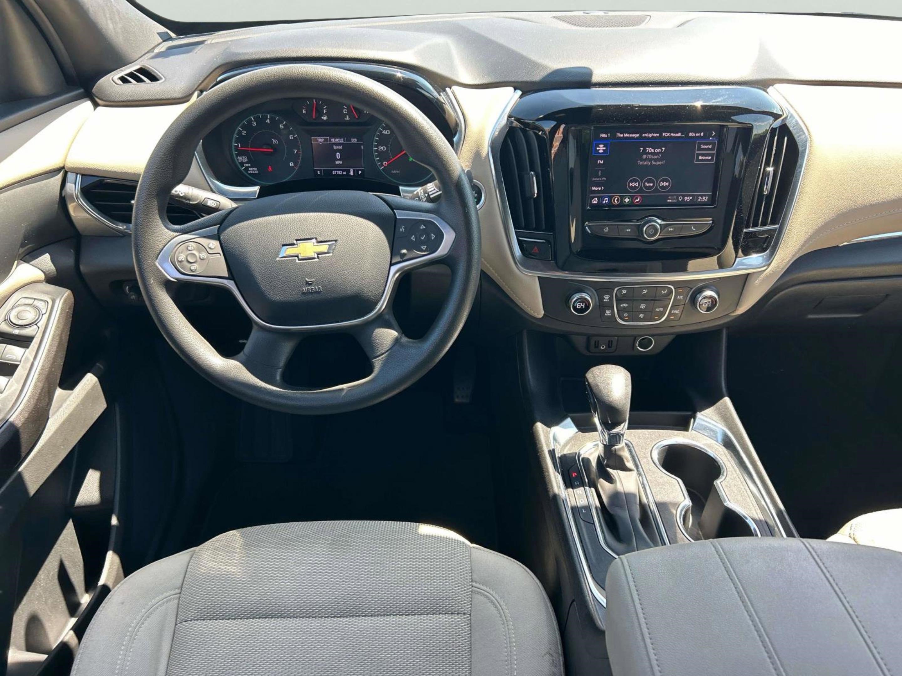 Used 2023 Chevrolet Traverse LS FWD image 11